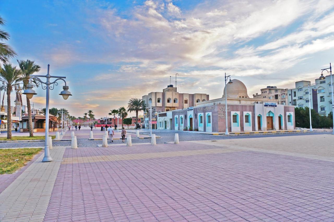 Modern Mountain View On The Touristic Promenade Appartamento Hurghada Esterno foto